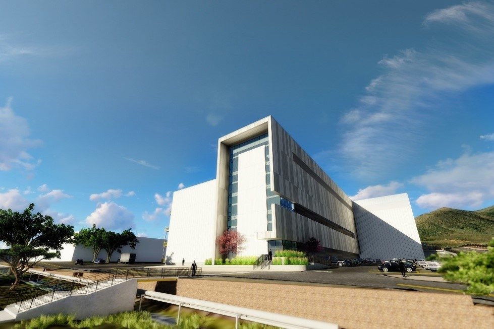 Caption: ww5’s Gateway Center, a state-of-the-art satellite production facility.